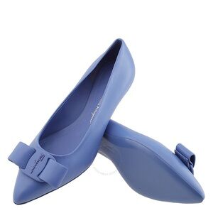 NIB Ferragamo Viva Flats